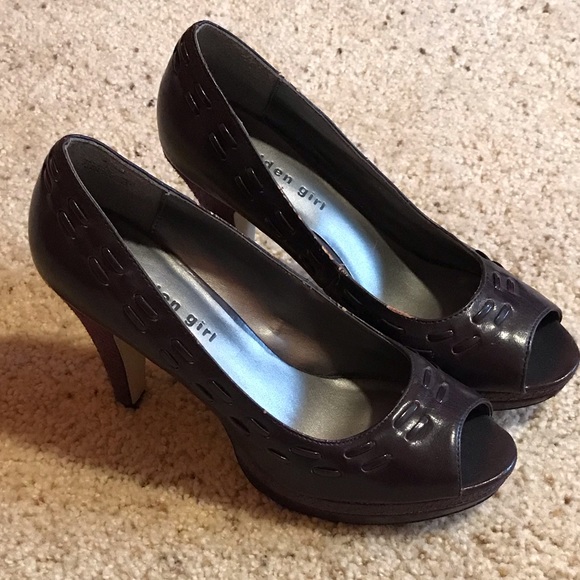 Madden Girl peep-toe pumps. - Picture 2 of 3